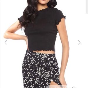 Black ribbed crop top🖤